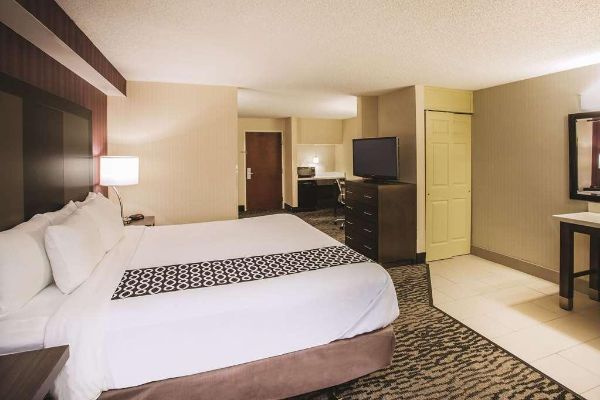 La Quinta Inn Ste Newark Elkton